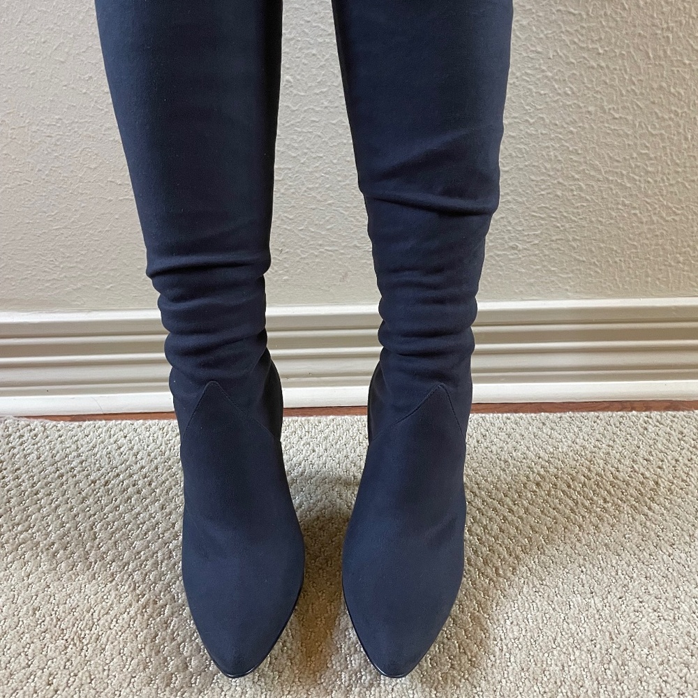 Sexy BCBGirls-Max Azria Black Knee High Boots (8.5) - Picture 3 of 7
